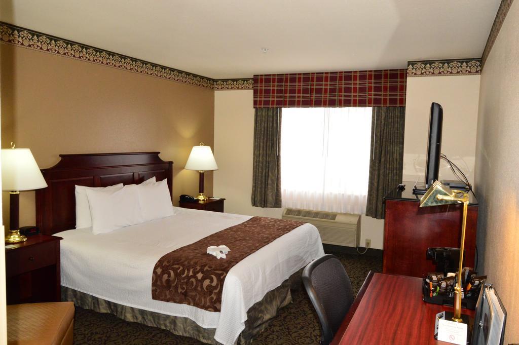 Fairbridge Inn Express Dillon Bagian luar foto