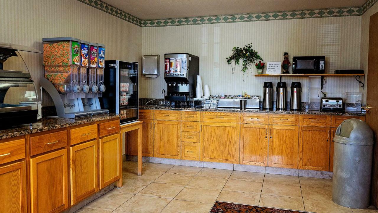 Fairbridge Inn Express Dillon Bagian luar foto