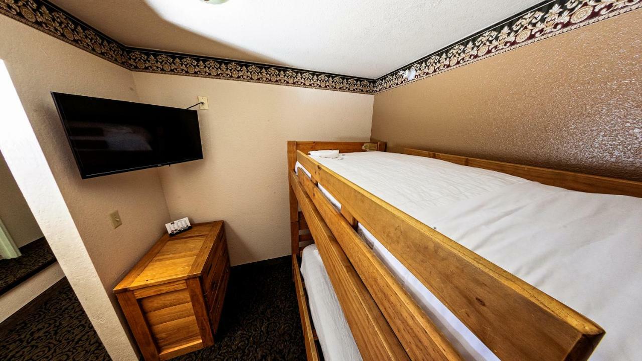 Fairbridge Inn Express Dillon Bagian luar foto